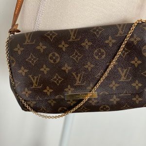 Authentic Louis Vuitton Favorite MM Crossbody